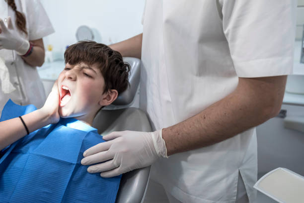 Best Emergency Tooth Extraction in Dearborn, MI